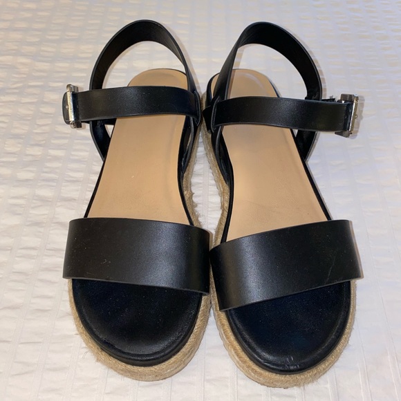 Target Shoes - Target Platform Black Leather Sandals